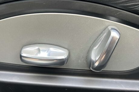 Porsche Panamera 3.0D V6 TiptronicS Euro 5 5dr 43