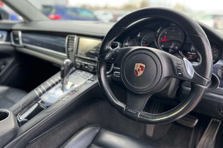 Porsche Panamera 3.0D V6 TiptronicS Euro 5 5dr 28