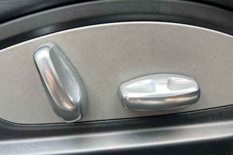 Porsche Panamera 3.0D V6 TiptronicS Euro 5 5dr 32