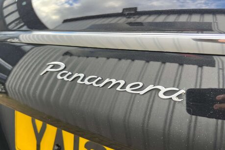 Porsche Panamera 3.0D V6 TiptronicS Euro 5 5dr 22