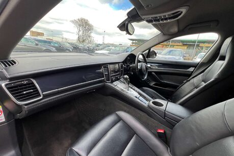 Porsche Panamera 3.0D V6 TiptronicS Euro 5 5dr 44