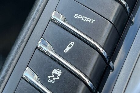 Porsche Panamera 3.0D V6 TiptronicS Euro 5 5dr 53
