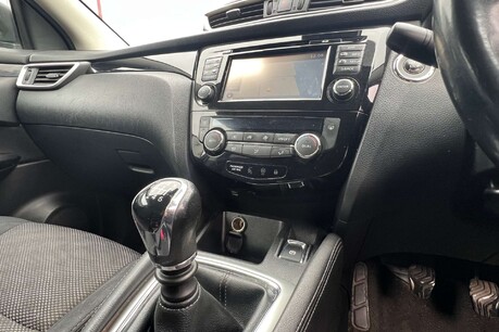 Nissan Qashqai 1.2 DIG-T n-tec+ 2WD Euro 6 (s/s) 5dr 34