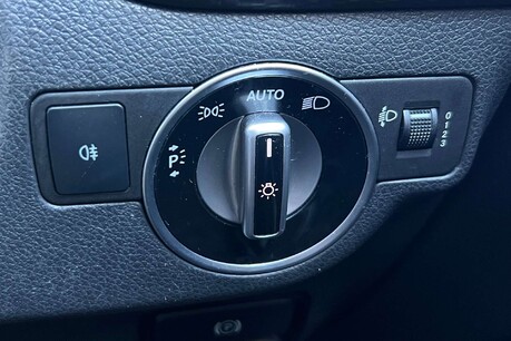 Mercedes-Benz A Class 1.5 A180d AMG Line Euro 6 (s/s) 5dr 44