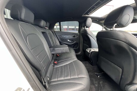 Mercedes-Benz GLC 2.1 GLC250d AMG Line (Premium) Coupe G-Tronic+ 4MATIC Euro 6 (s/s) 5dr 35