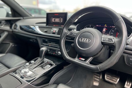 Audi A6 2.0 TDI ultra Black Edition S Tronic Euro 6 (s/s) 5dr 17