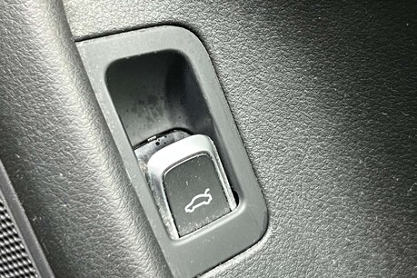 Audi A6 2.0 TDI ultra Black Edition S Tronic Euro 6 (s/s) 5dr 71