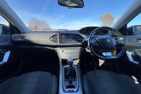 Peugeot 308 1.2 PureTech GPF Allure Euro 6 (s/s) 5dr 13