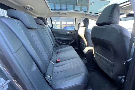 Peugeot 308 1.2 PureTech GPF Allure Euro 6 (s/s) 5dr 24