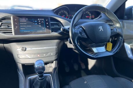 Peugeot 308 1.2 PureTech GPF Allure Euro 6 (s/s) 5dr 14