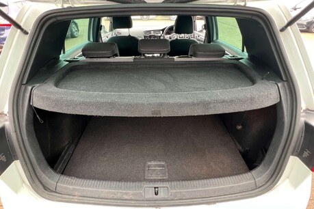 Volkswagen Golf 2.0 TDI R-Line DSG Euro 6 (s/s) 5dr 51