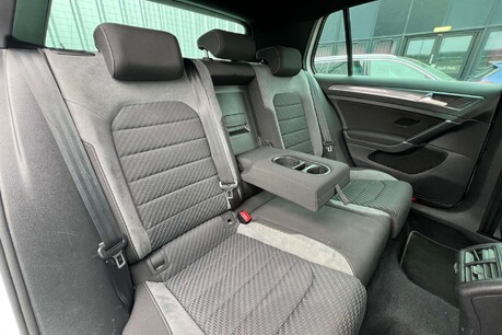 Volkswagen Golf 2.0 TDI R-Line DSG Euro 6 (s/s) 5dr 24