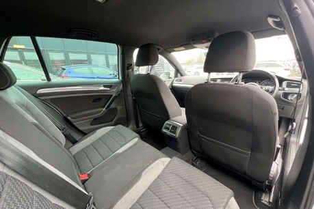 Volkswagen Golf 2.0 TDI R-Line DSG Euro 6 (s/s) 5dr 28