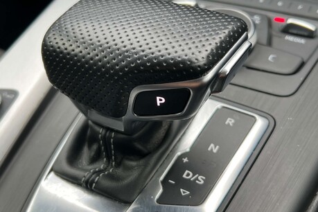Audi A4 3.0 TDI V6 S line S Tronic quattro Euro 6 (s/s) 4dr 37