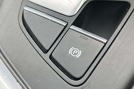 Audi A4 3.0 TDI V6 S line S Tronic quattro Euro 6 (s/s) 4dr 36
