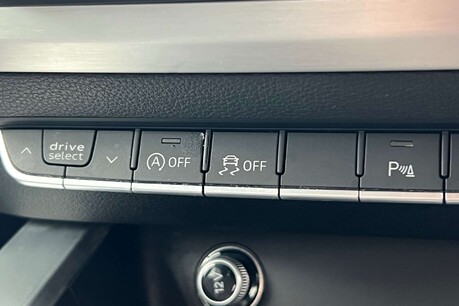 Audi A4 3.0 TDI V6 S line S Tronic quattro Euro 6 (s/s) 4dr 40