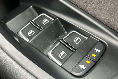 Audi A6 2.0 TDI ultra Black Edition Euro 6 (s/s) 5dr 65