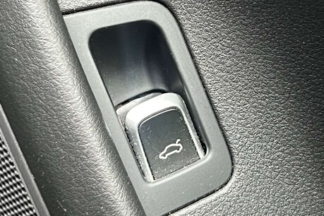 Audi A6 2.0 TDI ultra Black Edition Euro 6 (s/s) 5dr 70