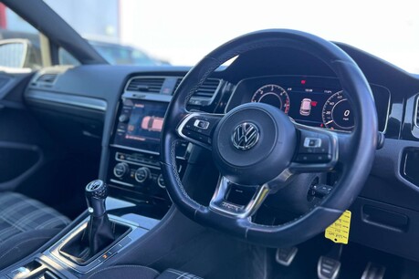 Volkswagen Golf 2.0 TDI GTD Euro 6 (s/s) 5dr 17
