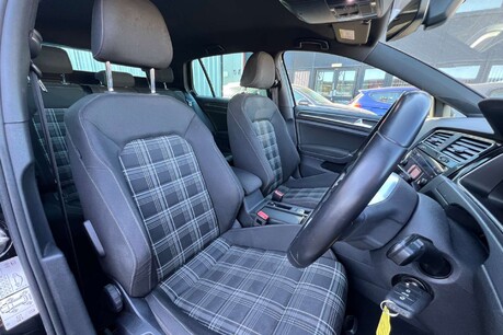 Volkswagen Golf 2.0 TDI GTD Euro 6 (s/s) 5dr 19