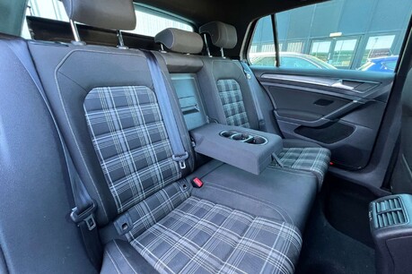 Volkswagen Golf 2.0 TDI GTD Euro 6 (s/s) 5dr 21