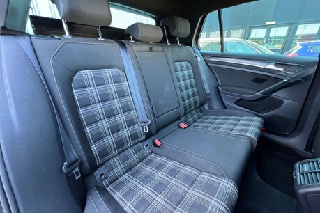 Volkswagen Golf 2.0 TDI GTD Euro 6 (s/s) 5dr 22