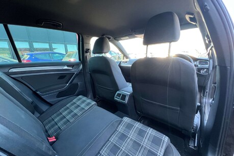 Volkswagen Golf 2.0 TDI GTD Euro 6 (s/s) 5dr 25