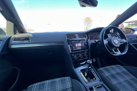Volkswagen Golf 2.0 TDI GTD Euro 6 (s/s) 5dr 33