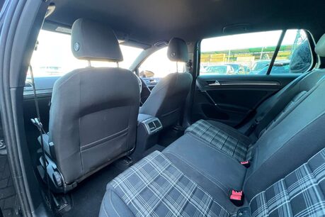 Volkswagen Golf 2.0 TDI GTD Euro 6 (s/s) 5dr 28
