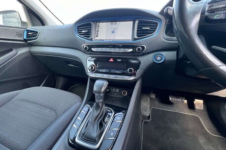 Hyundai IONIQ 1.6 h-GDi Premium DCT Euro 6 (s/s) 5dr 34