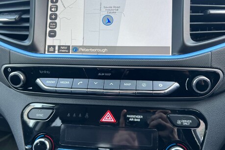 Hyundai IONIQ 1.6 h-GDi Premium DCT Euro 6 (s/s) 5dr 42