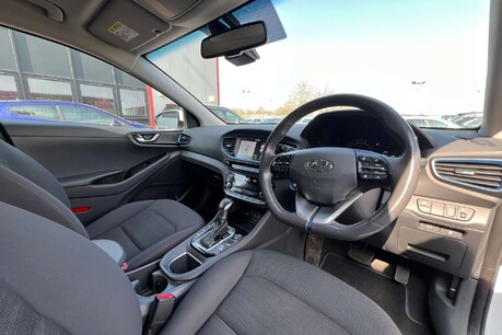 Hyundai IONIQ 1.6 h-GDi Premium DCT Euro 6 (s/s) 5dr 16