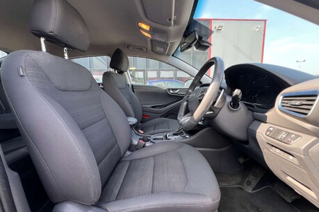 Hyundai IONIQ 1.6 h-GDi Premium DCT Euro 6 (s/s) 5dr 20