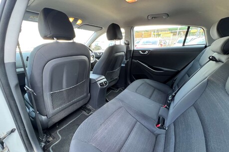 Hyundai IONIQ 1.6 h-GDi Premium DCT Euro 6 (s/s) 5dr 28