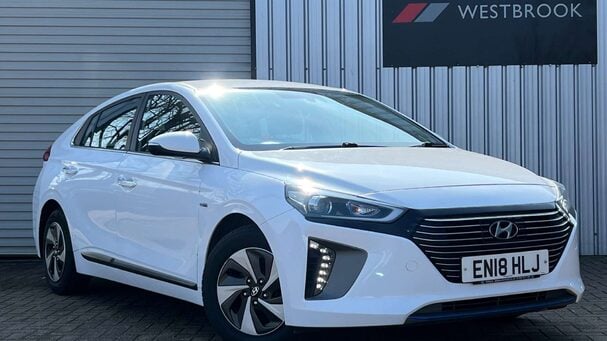 Hyundai IONIQ 1.6 h-GDi Premium DCT Euro 6 (s/s) 5dr Service History