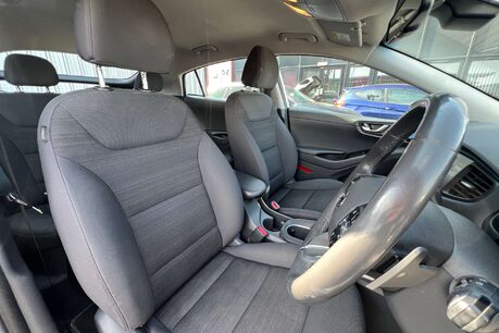 Hyundai IONIQ 1.6 h-GDi Premium DCT Euro 6 (s/s) 5dr 19