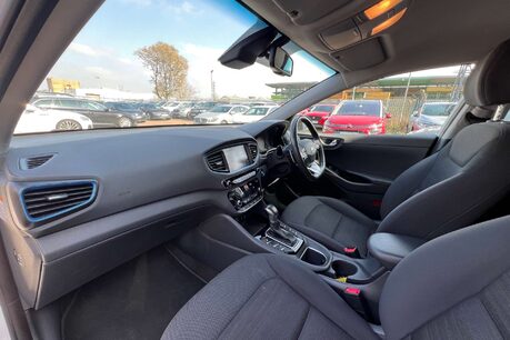 Hyundai IONIQ 1.6 h-GDi Premium DCT Euro 6 (s/s) 5dr 31