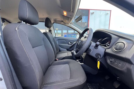 Dacia Sandero 0.9 TCe Comfort Euro 6 (s/s) 5dr 20
