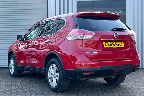 Nissan X-Trail 1.6 DIG-T Acenta Euro 6 (s/s) 5dr 4