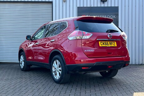 Nissan X-Trail 1.6 DIG-T Acenta Euro 6 (s/s) 5dr 10