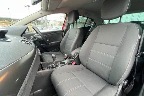 Renault Megane 1.5 dCi Knight Edition Euro 5 (s/s) 5dr 27