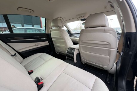 BMW 7 Series 3.0 730d SE Exclusive Auto Euro 5 (s/s) 4dr 25