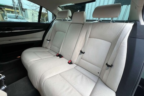 BMW 7 Series 3.0 730d SE Exclusive Auto Euro 5 (s/s) 4dr 27