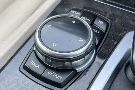 BMW 7 Series 3.0 730d SE Exclusive Auto Euro 5 (s/s) 4dr 38