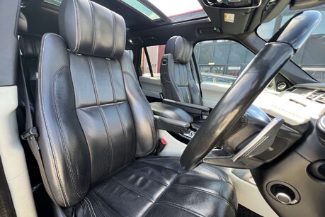 Land Rover Range Rover 4.4 SD V8 Autobiography Auto 4WD Euro 5 5dr 31