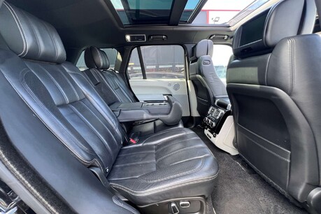 Land Rover Range Rover 4.4 SD V8 Autobiography Auto 4WD Euro 5 5dr 36