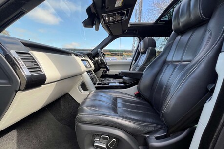 Land Rover Range Rover 4.4 SD V8 Autobiography Auto 4WD Euro 5 5dr 46