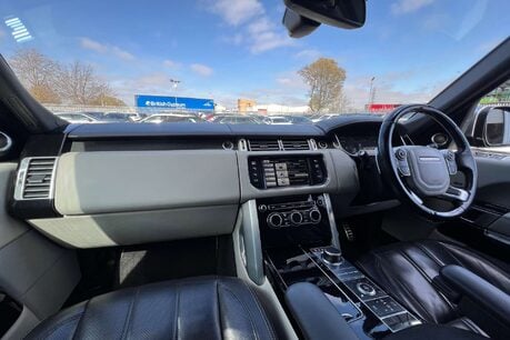 Land Rover Range Rover 4.4 SD V8 Autobiography Auto 4WD Euro 5 5dr 50