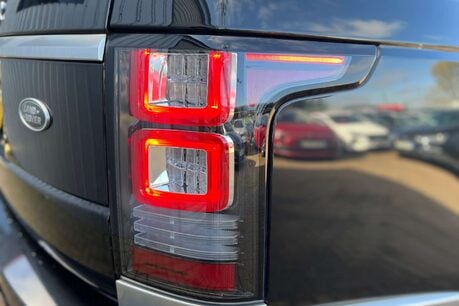 Land Rover Range Rover 4.4 SD V8 Autobiography Auto 4WD Euro 5 5dr 19