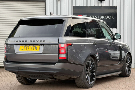 Land Rover Range Rover 3.0 TD V6 Vogue Auto 4WD Euro 6 (s/s) 5dr 42